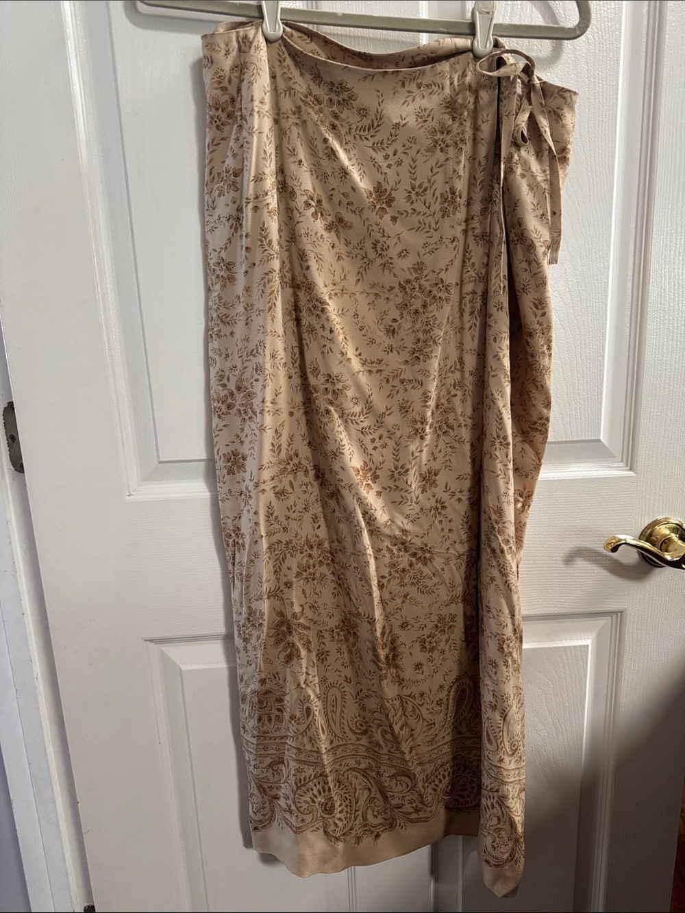 Vintage Talbots Beige Floral Wrap Maxi Skirt. Pure silk. Fully lined